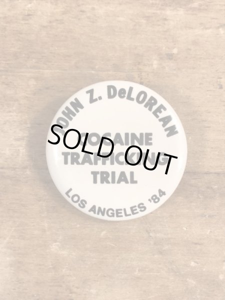 80’sのJohn Z. Deloreanのコカイン密売裁判のヴィンテージの缶バッチ