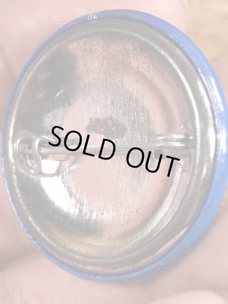 80年代頃のGuy With Attitude...のメッセージが書かれたヴィンテージの缶バッチ