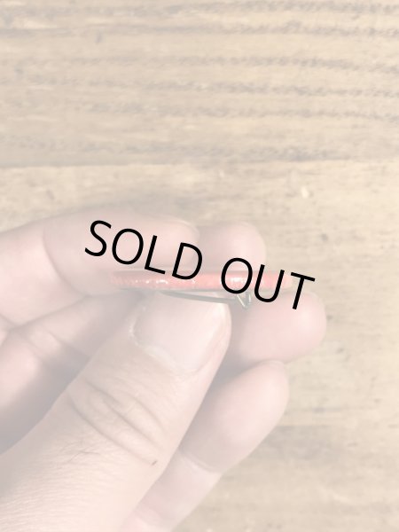 80’sのSubvert The Dominant Paradigmのメッセージが書かれたヴィンテージの缶バッジ