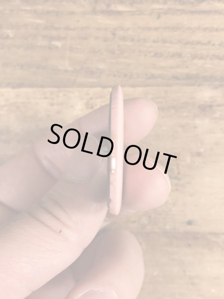 80年代頃のI Just Can't Wait 'Til Saturdayのメッセージが書かれたヴィンテージの缶バッチ