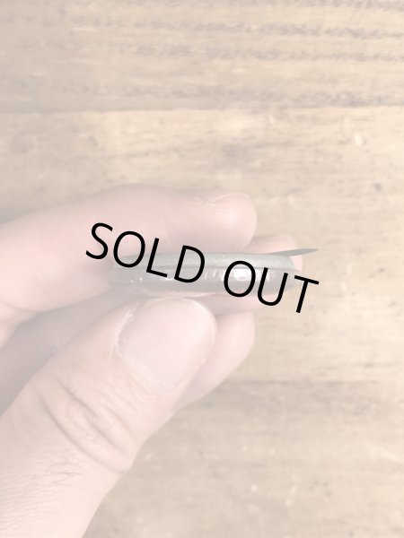 60~70'sのWomen Should Be Obscene & Not Heardのメッセージが書かれたヴィンテージの缶バッチ