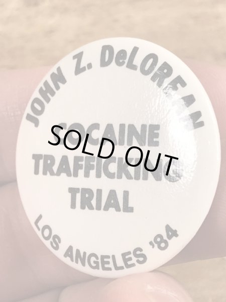 80年代頃のジョンデロリアンのコカイン密売裁判のビンテージの缶バッジ