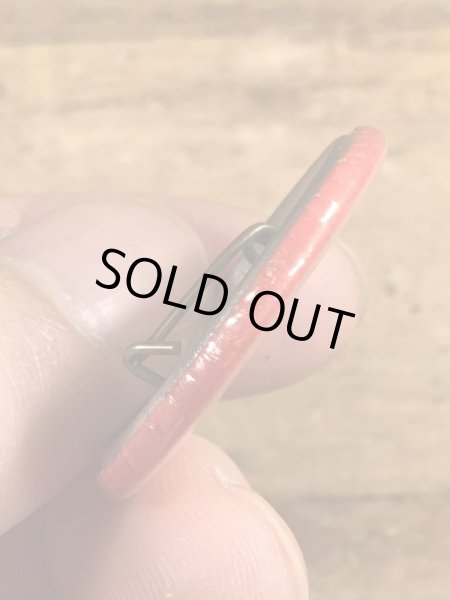 80’sのSubvert The Dominant Paradigmのメッセージが書かれたヴィンテージの缶バッジ