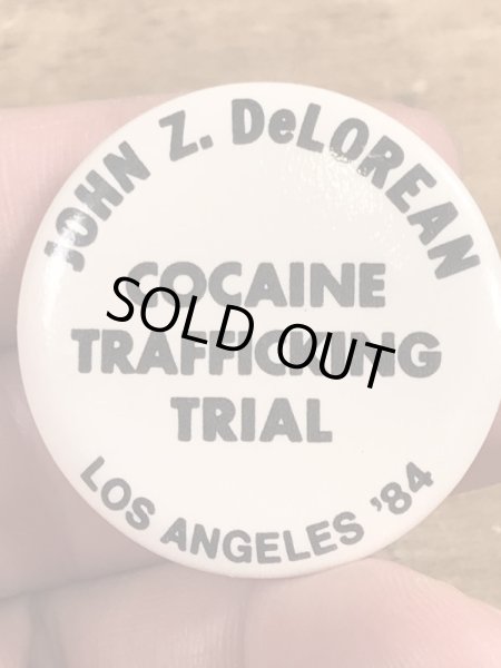 80’sのJohn Z. Deloreanのコカイン密売裁判のヴィンテージの缶バッチ