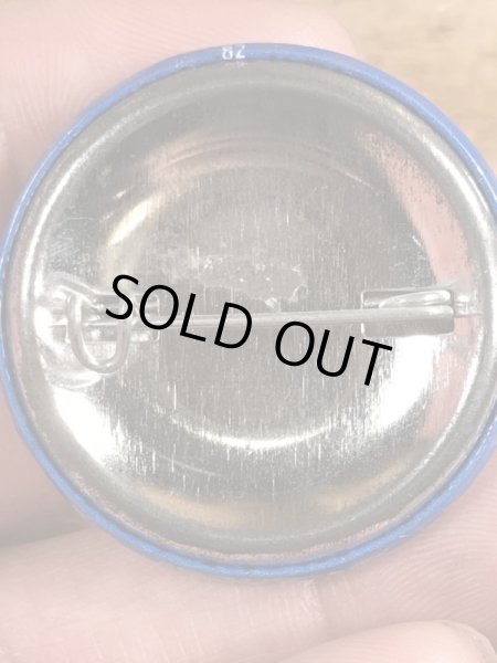 80'sのGuy With Attitude...のメッセージが書かれたビンテージの缶バッジ