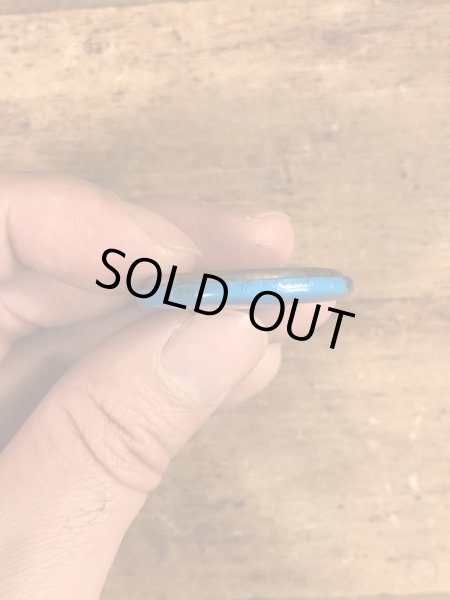 80'sのBar Flyのメッセージが書かれたヴィンテージの缶バッチ