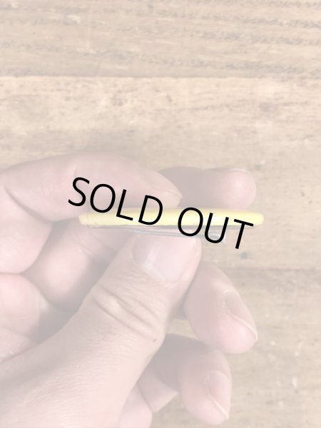 80'sのThe 4 Worst Things...のメッセージが書かれたビンテージの缶バッジ