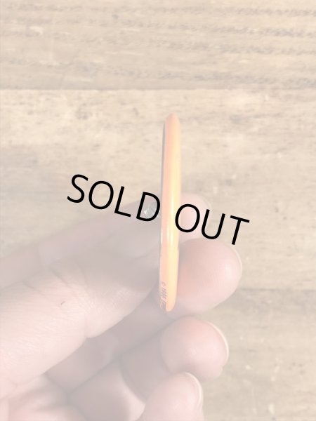 80年代頃のI May Be Fat...のメッセージが書かれたビンテージの缶バッジ