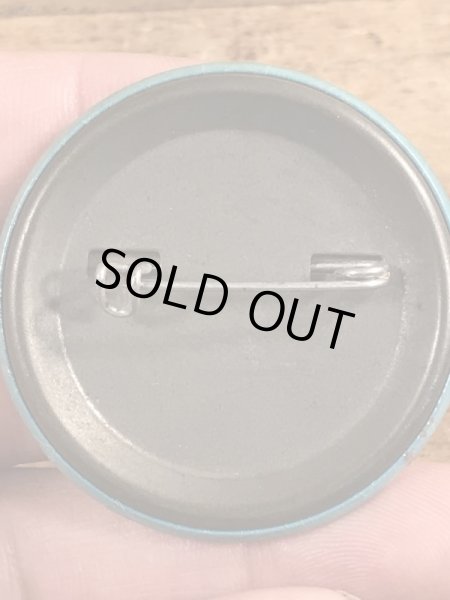 80'sのSo Many Men...So Few With Brainsのメッセージが書かれたビンテージの缶バッジ