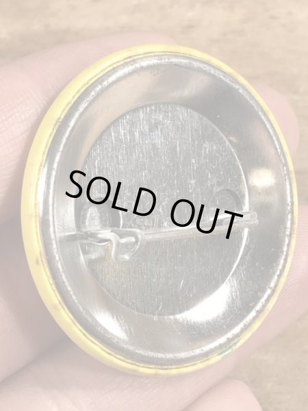 80'sのThe 4 Worst Things...のメッセージが書かれたビンテージの缶バッジ