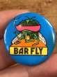 80年代頃のBar Flyのメッセージが書かれたビンテージの缶バッジ