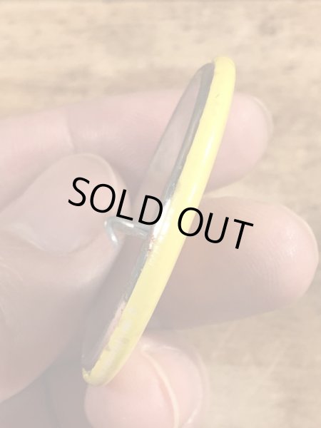 80'sのThe 4 Worst Things...のメッセージが書かれたビンテージの缶バッジ