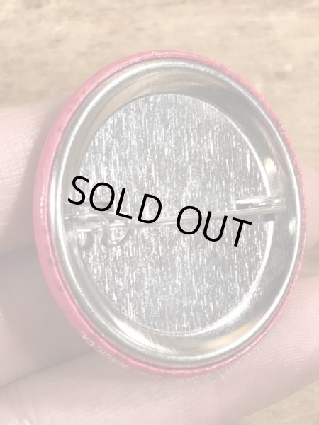 80年代頃のHow Can I Love You If You Won't Lie Down?のメッセージが書かれたヴィンテージの缶バッチ