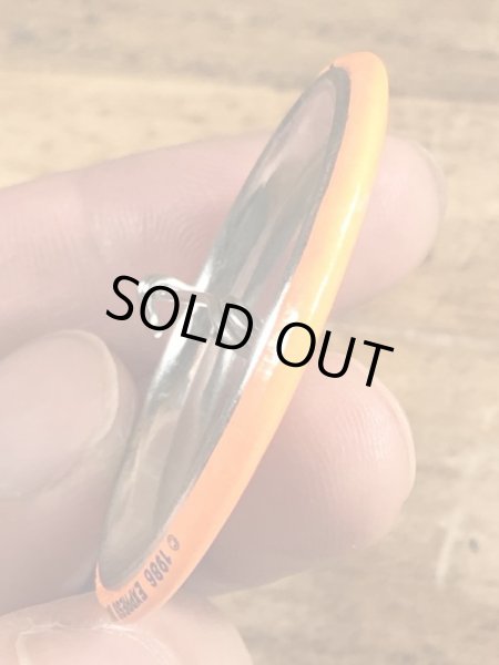 80'sのI May Be Fat...のメッセージが書かれたヴィンテージの缶バッチ