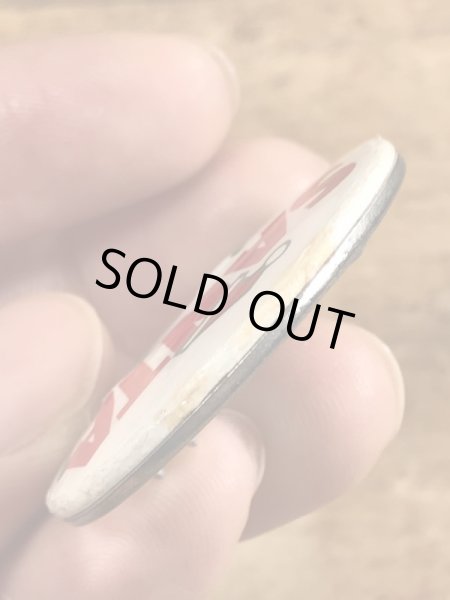 80年代頃のSanta Lives!のメッセージが書かれたヴィンテージの缶バッチ