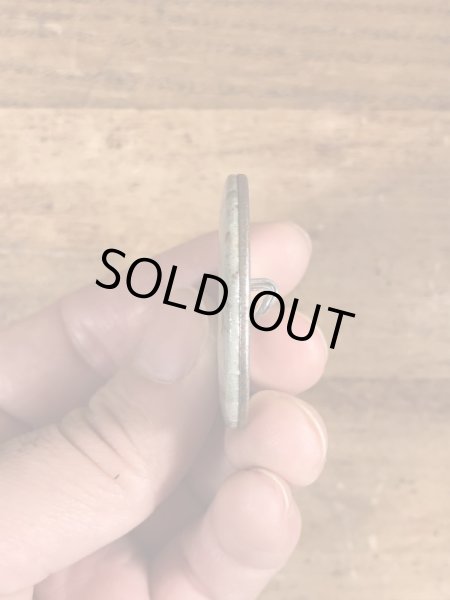 80年代頃のMy Plot Or Yours?のメッセージが書かれたビンテージの缶バッジ