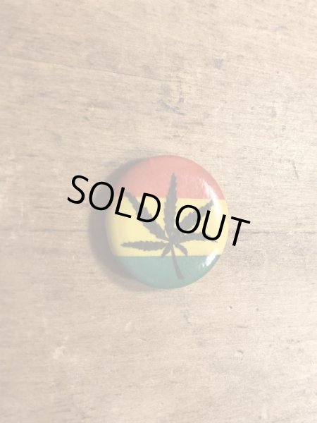 80年代頃のマリファナが描かれたビンテージの缶バッジ