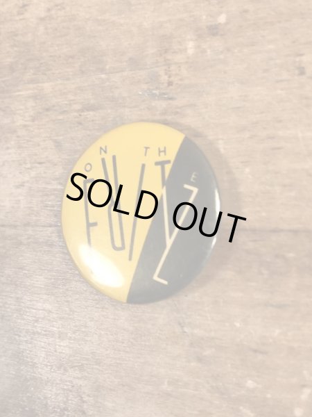 80'sのOn The Fritzのメッセージが書かれたビンテージの缶バッジ