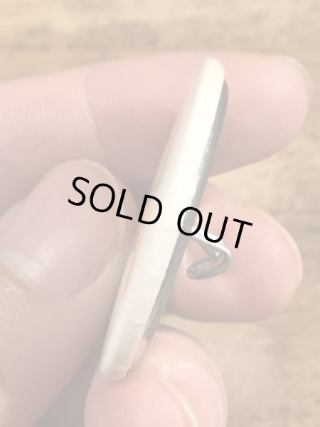 80年代頃のMc Shitのメッセージが書かれたビンテージの缶バッジ