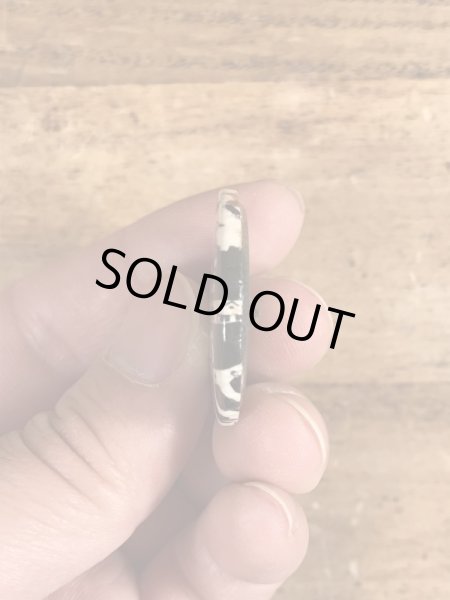 80年代頃のMiddle Classのメッセージが書かれたビンテージの缶バッジ