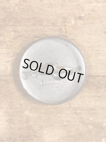 80'sのBirthdays Are A Bitch!のメッセージが書かれたヴィンテージの缶バッチ