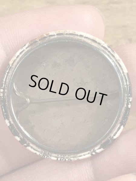 80'sのMiddle Classのメッセージが書かれたヴィンテージの缶バッチ