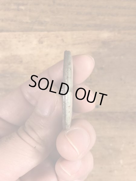 80年代頃のMy Plot Or Yours?のメッセージが書かれたビンテージの缶バッジ