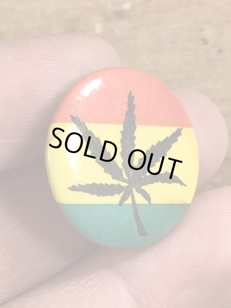 80年代頃のマリファナが描かれたビンテージの缶バッジ