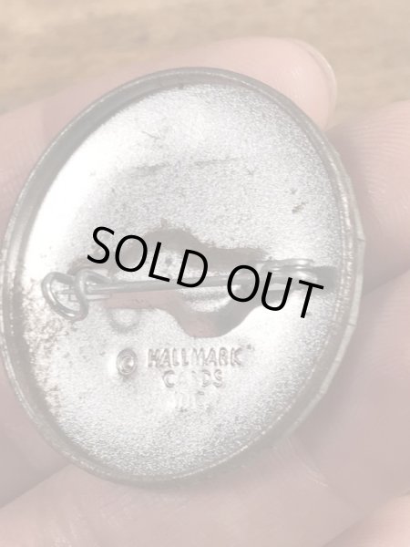 80年代頃のMy Plot Or Yours?のメッセージが書かれたビンテージの缶バッジ