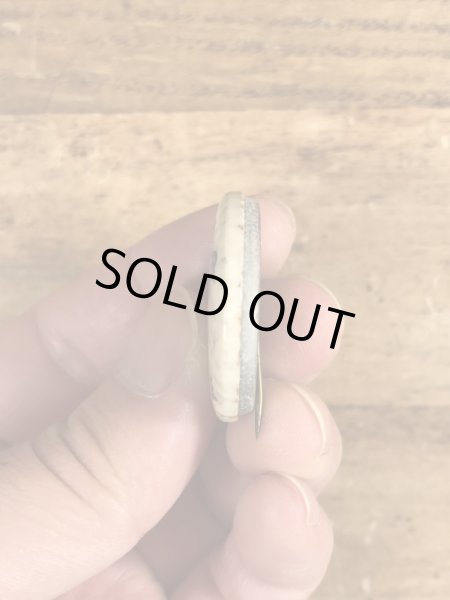 60~70年代頃のI Had A Computer Date Now I'll Try Peopleのメッセージが書かれたビンテージの缶バッジ