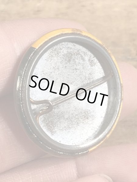 80'sのOn The Fritzのメッセージが書かれたビンテージの缶バッジ