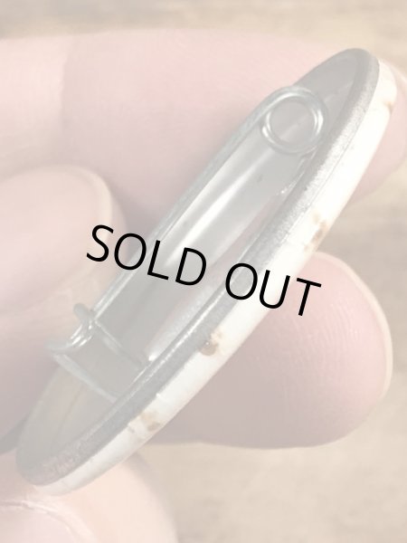 80'sのBirthdays Are A Bitch!のメッセージが書かれたヴィンテージの缶バッチ