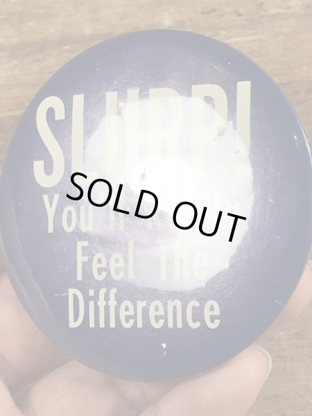 70~80’sのメッセージが書かれたビンテージの缶バッジ