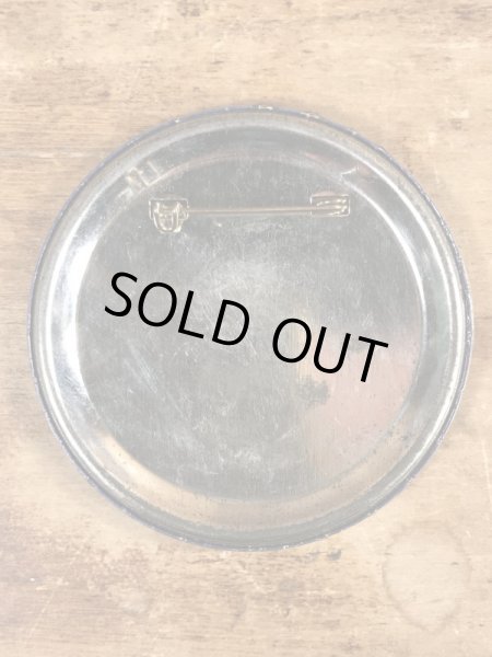 70~80’sのメッセージが書かれたビンテージの缶バッジ