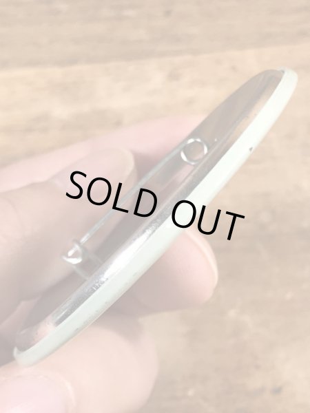 70~80’sのメッセージが書かれたビンテージの缶バッジ