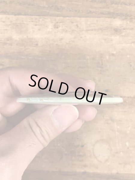 70~80’sのメッセージが書かれたビンテージの缶バッジ