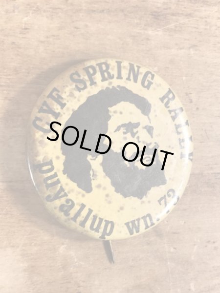 70年代頃のアメリカのキャンプイベントのヴィンテージの缶バッチ