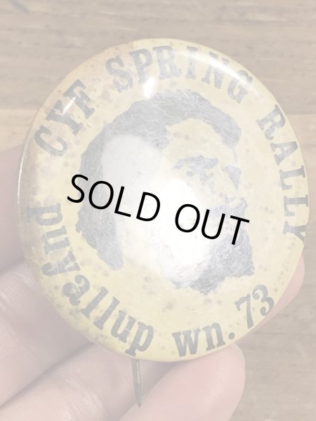 70年代頃のアメリカのキャンプイベントのヴィンテージの缶バッチ