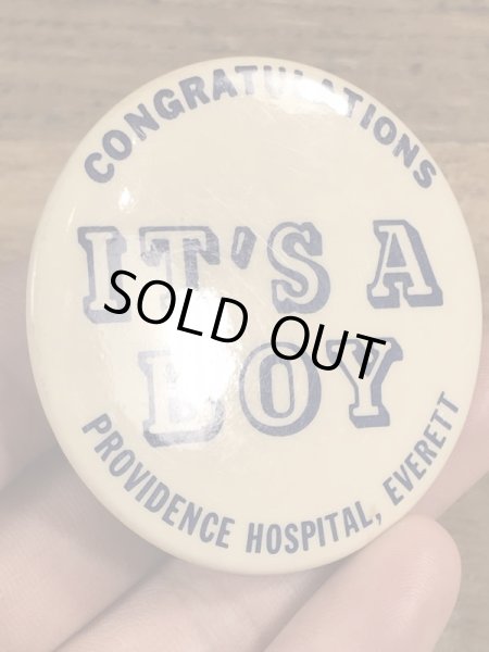 70年代頃のIt's A Boyが書かれたビンテージの缶バッジ