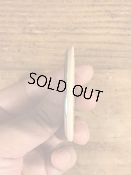 70年代頃のIt's A Boyが書かれたビンテージの缶バッジ