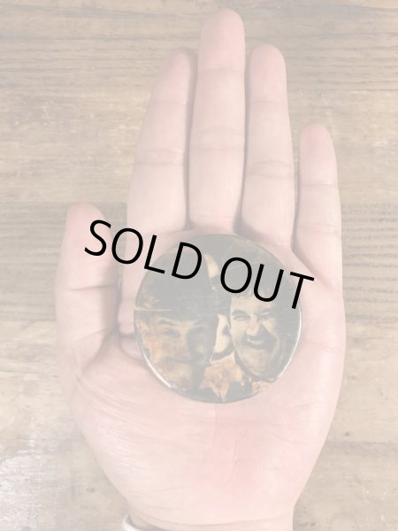 80年代頃のローレル&ハーディのビンテージの缶バッジ