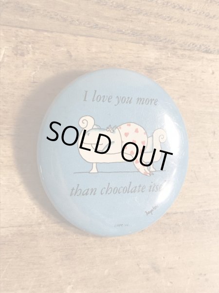 80年代頃のサンドラボイントンのイラストが描かれたビンテージの缶バッジ