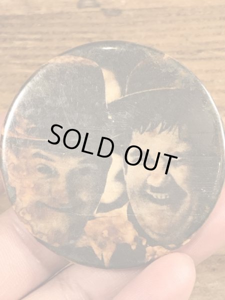 80年代頃のローレル&ハーディのビンテージの缶バッジ