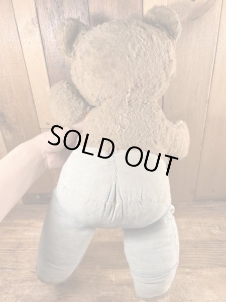 スモーキーベアのビンテージのぬいぐるみ