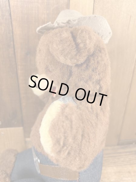 ビンテージのスモーキーベアのぬいぐるみ