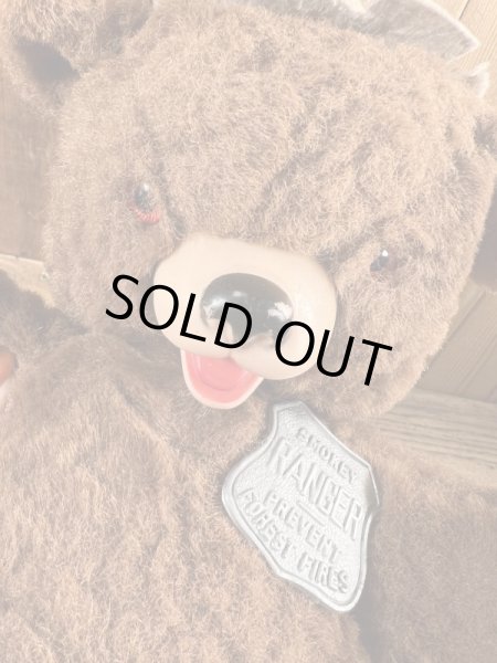 60年代のスモーキーベアのヴィンテージのプラッシュドール