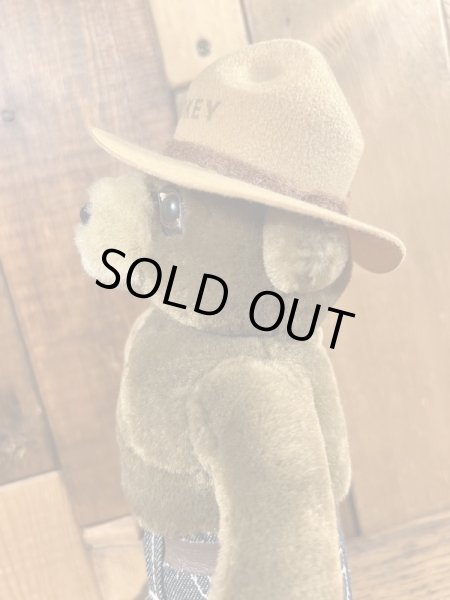 ビンテージのスモーキーベアのぬいぐるみ