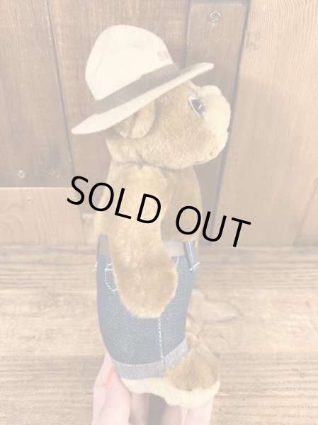 90年代頃のスモーキーベアのビンテージのぬいぐるみ