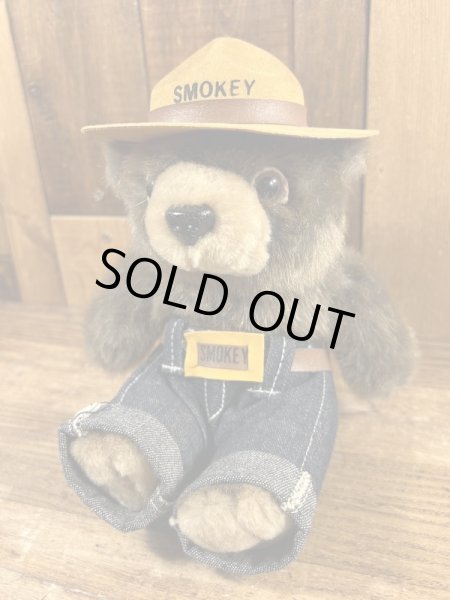 ビンテージのスモーキーベアのぬいぐるみ