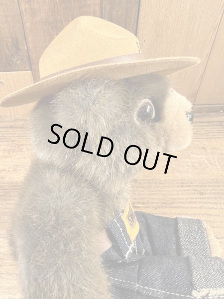 ビンテージのスモーキーベアのぬいぐるみ